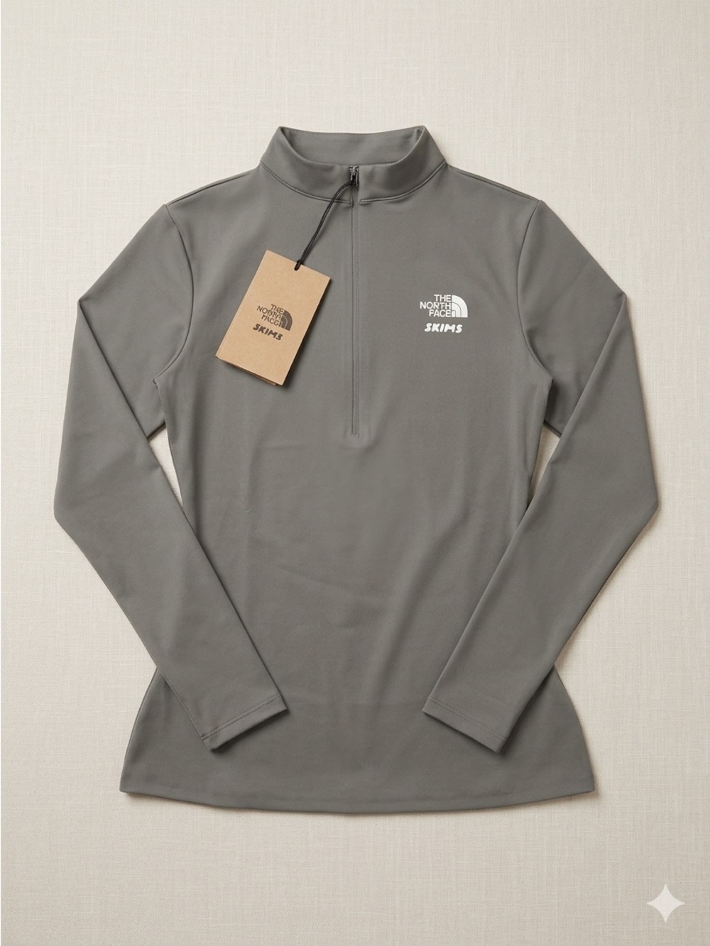 The North Face x SKIMS Refina Half-Zip Long Sleeve Top Grey M - Picture 6 of 6